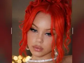 Streamate Sex Cam of kyralaced