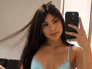 Streamate Live Porn of MiaLovelyts