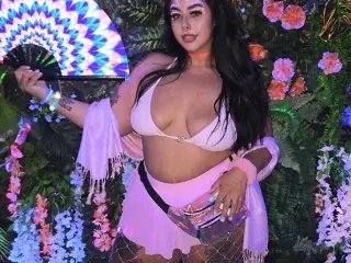 Streamate Free Porn Cam of SexySe7en77
