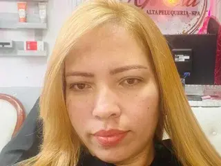 Streamate Sex Cam of LAURAMARLYN33