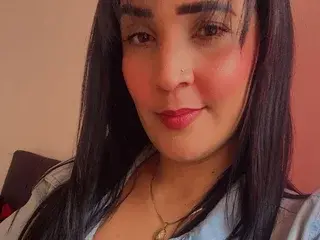 Streamate Watch Live Sex Cams of MILAHOT23