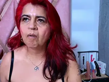 Stripchat Free Live Porn of RoxetteMature