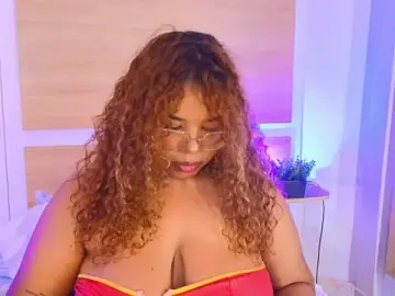 Stripchat Adult Video Chat of Your_big_ebony_goddness