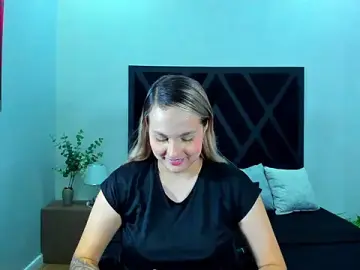 Stripchat Adult Video Chat of Emmaa_white_