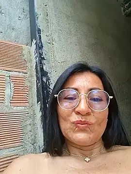 Stripchat Live Sex Cam of maturexxxnaughty