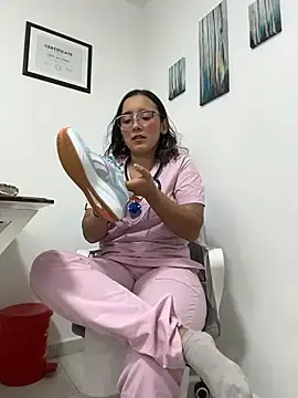 Stripchat Nude Webcam of Kay_LustyWife
