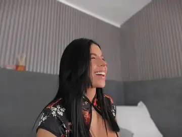 Stripchat Best live sex cam show of emelie_89