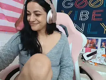Stripchat Free Porn Cam of LovelyAzucena