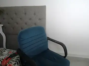 Stripchat Sex Cam of cum_bigass