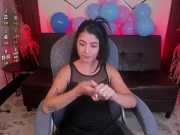 Stripchat Free Porn Cam of lunaalynch
