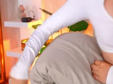 Stripchat Watch Live Sex Cams of Sofy_Bradd