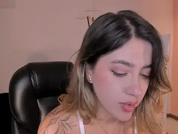 Stripchat Free Live Porn of EveBensonX