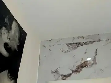 Stripchat Live Sex Cam of emily_lady20