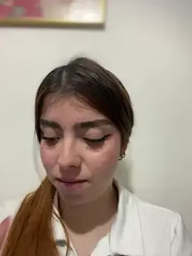 Stripchat Live Sex of Cloew_Marz