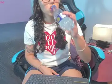 Stripchat Free Porn Cam of _maria_foxx_