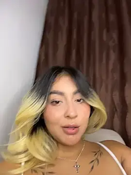 Stripchat Live Sex of Elina_Hills