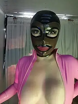 Stripchat Nude Webcam of LatexDevil_Blondie