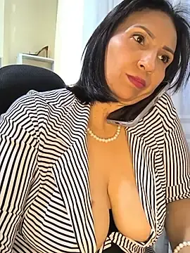 Stripchat Live Sex Cam of Mrsvictoriaaa