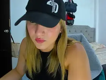 Stripchat Nude Webcam of Doll_Andrea