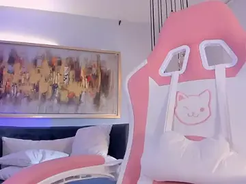 Stripchat Free Porn Cam of MaddyOwens
