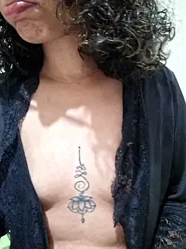 Stripchat Live Sex of RavenShyfit
