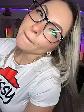 Stripchat Best live sex cam show of may_aceros