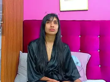 Stripchat Best live sex cam show of littlee_emilyy_
