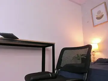 Stripchat Live Sex of Caroline_dh