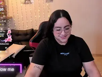 Stripchat Live Sex Cam of Sofiia_davis23