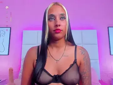 Stripchat Live Porn of charlotte_kisss