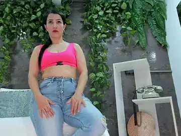Stripchat Watch Live Sex Cams of emily_hunter12