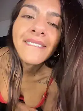 Stripchat Watch Live Sex Cams of chicachocolate01
