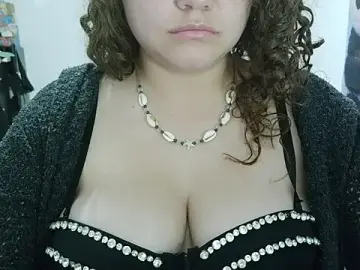 Stripchat Live Sex of curly_greeneyed