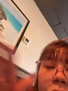 Stripchat Free Live Porn of moan4mona