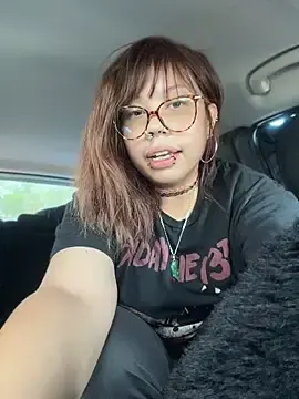 Stripchat Live Sex Cam of moan4mona