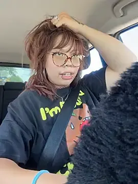 Stripchat Sex Cam of moan4mona
