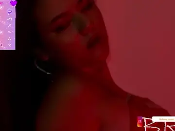 Stripchat Adult Webcam of NahiaraEvans_