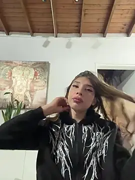 Stripchat Live Sex Cam of NICOLSKINNY1