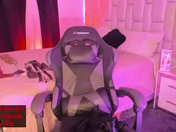 Stripchat Free Porn Cam of Foxy_Slave