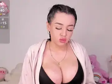 Stripchat Live Sex Cam of Yuna_Hot