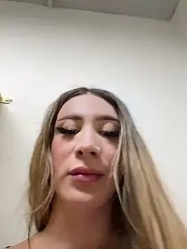 Stripchat Free Live Porn of bunny_bicht
