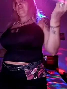 Stripchat Live Sex Cam of DesireSatler