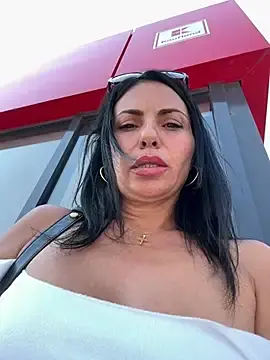 Stripchat Free Live Porn of KimKelly13