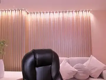 Stripchat Sex Cam of TiffannySins