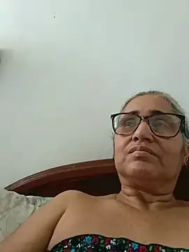 Stripchat Live Porn of _candi