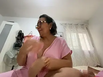 Stripchat Free Porn Cam of sweeviolet