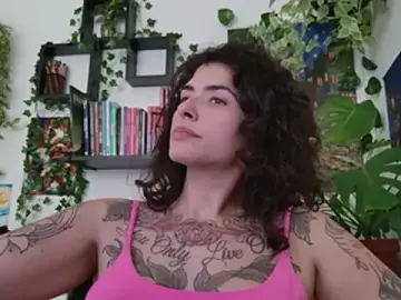 Stripchat Watch Live Sex Cams of TaliMajesty