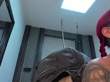 Stripchat Free Live Porn of selene_red_