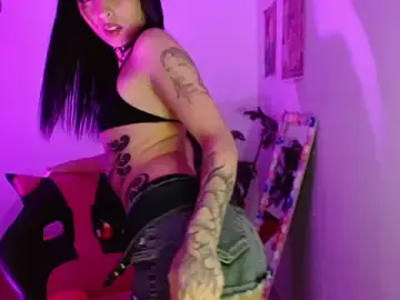 Stripchat Adult Webcam of Kind_Scarlett