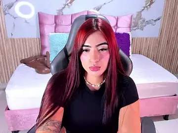 Stripchat Adult Webcams of Nicolee19